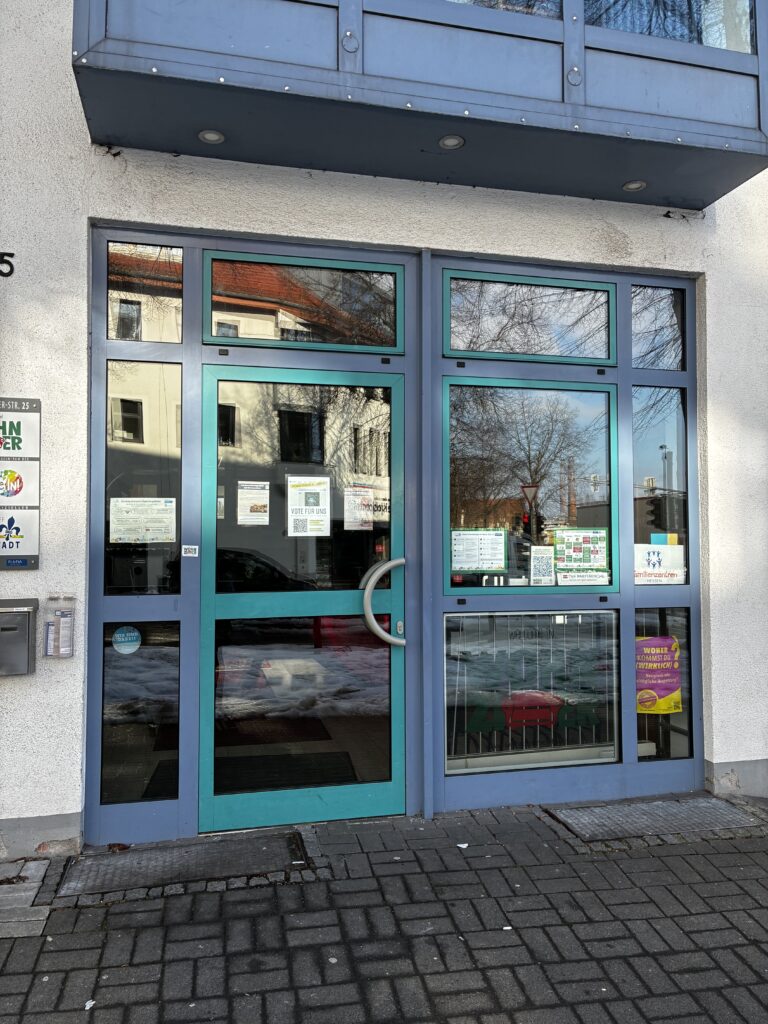 Foto von der Eingangstür vom Wohnzimmer von Welcome In.